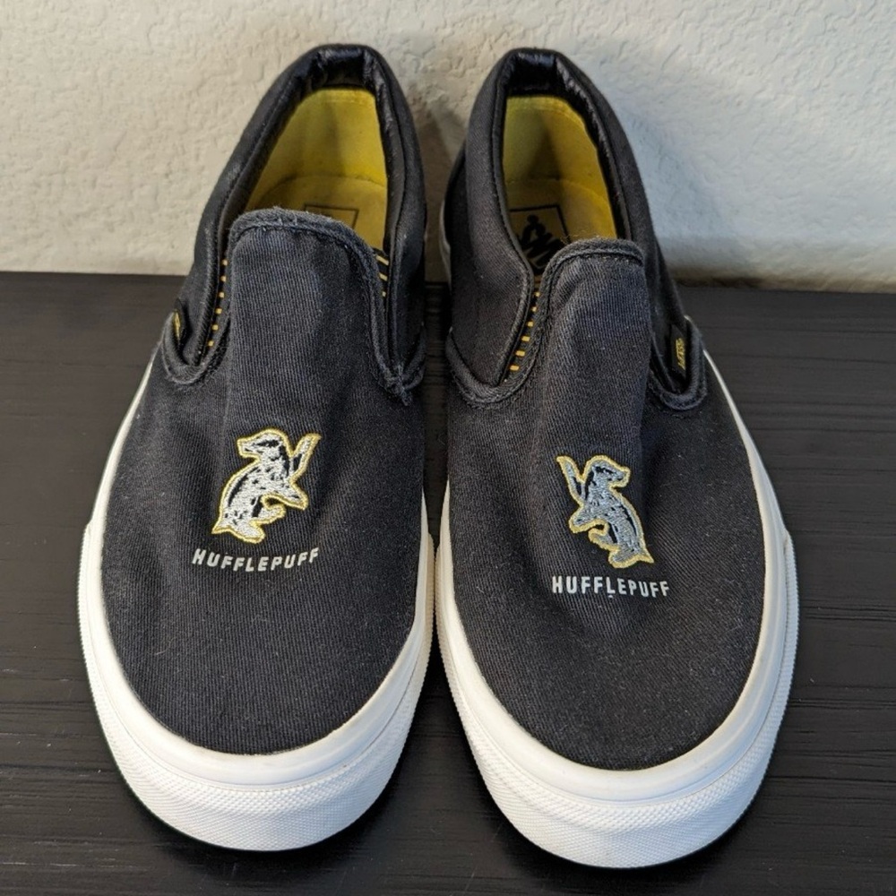 VANS x Harry Potter Hufflepuff Classic Canvas Slip On Sneakers Mens 7.5 Womens 9